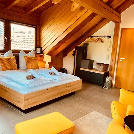 Mit King-size-bett & Privatparkplatz Apartmán Titisee-Neustadt