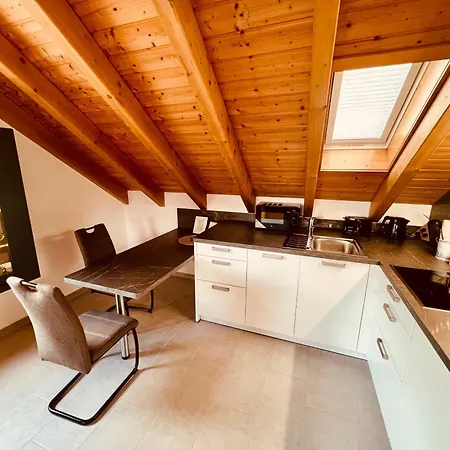 Mit King-size-bett & Privatparkplatz Apartment *