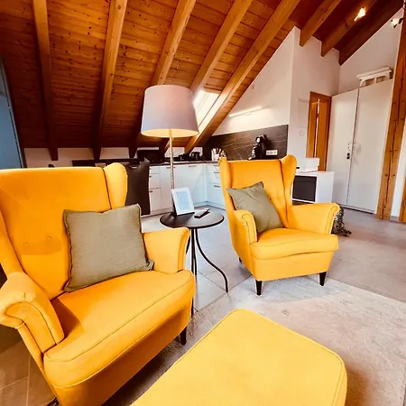 Apartment Mit King-size-bett & Privatparkplatz *